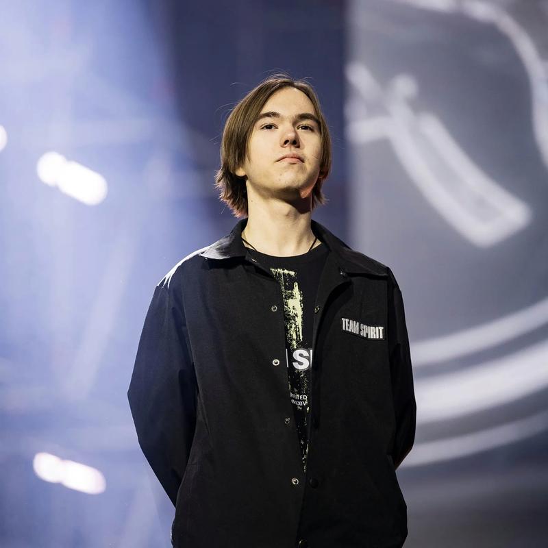 摘得杭州亚运最后一块电竞金牌，中国队拿下《DOTA2》冠军